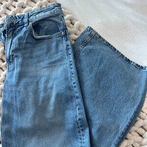 H&M Mid-Rise Loose Fitting Jeans